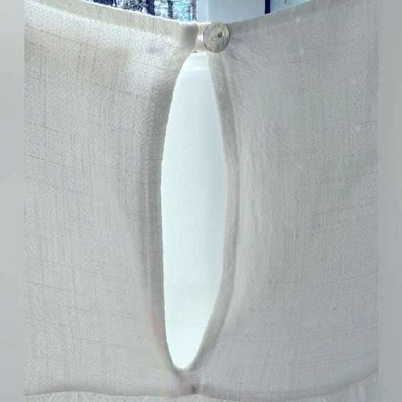 Altered State Crisp White Tiered Mini dress Rayon/Linen blend. Layered w/pockets - Picture 11 of 14